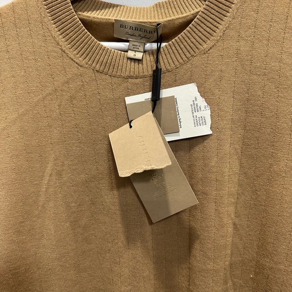 Burberry cashmere sweater (BRAND NEW) - Picture 4 of 5
